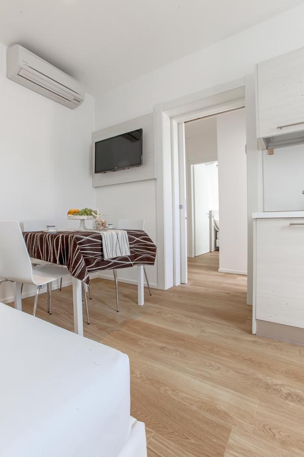 Hotel Houston Suites ريميني المظهر الخارجي الصورة